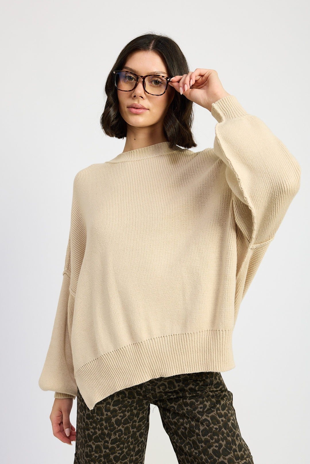 OVER FITTED LONG SLEEVE SWEATER TOP