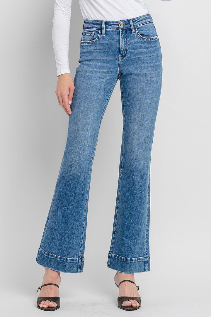 HIGH RISE RELAXED FLARE JEANS