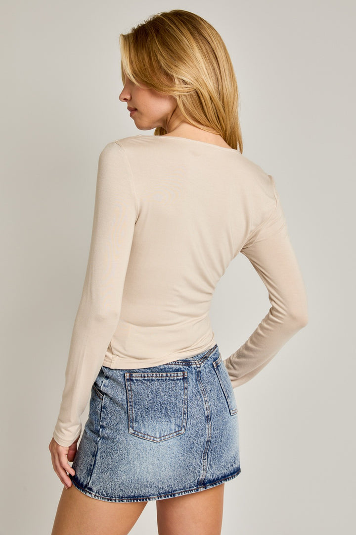 LONG SLEEVE SHIRRING DETAIL KNIT TOP